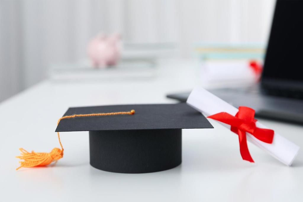 Study with Support: Scholarships that Empower
